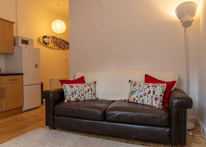 The Old Rectory Southcott Apartment In Jacobstow 10 Mins To Widemouth Bay And Crackington Haven,15 Mins Bude,20 Mins Tintagel, 27 Mins Port Issac