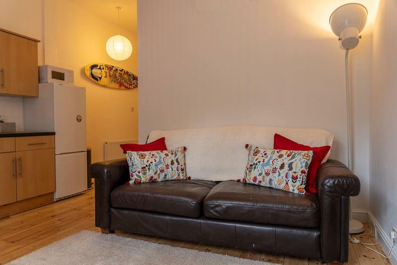 The Old Rectory Southcott: Coastal Retreat Near Bude And Tintagel Apartment