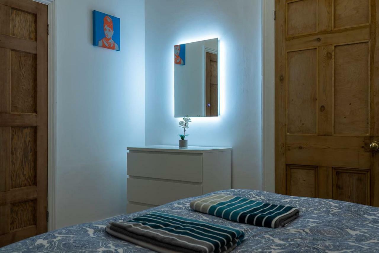 Apartment The Old Rectory Southcott: Coastal Retreat Near Bude And Tintagel *